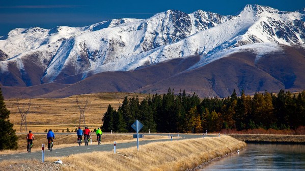 Cyclists-in-New-Zealand.jpg